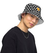 Reversible bucket hat