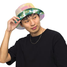Reversible bucket hat
