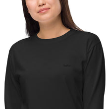 Unisex long sleeve t-shirt